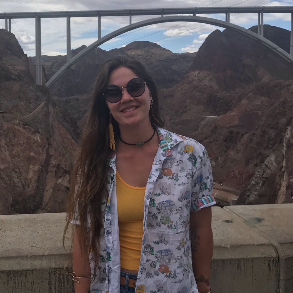 Meet your Posher, Emily